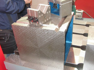 滿足行業(yè)需求的鑄鐵彎板